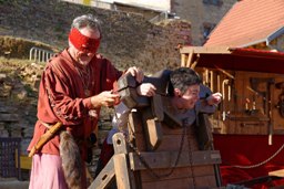 1280px-2018-09-08_17-22-48_fete-chateau-hericourt(French).JPG.