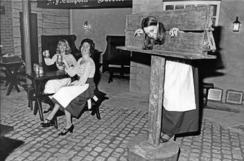 stone_house_pub.JPG.